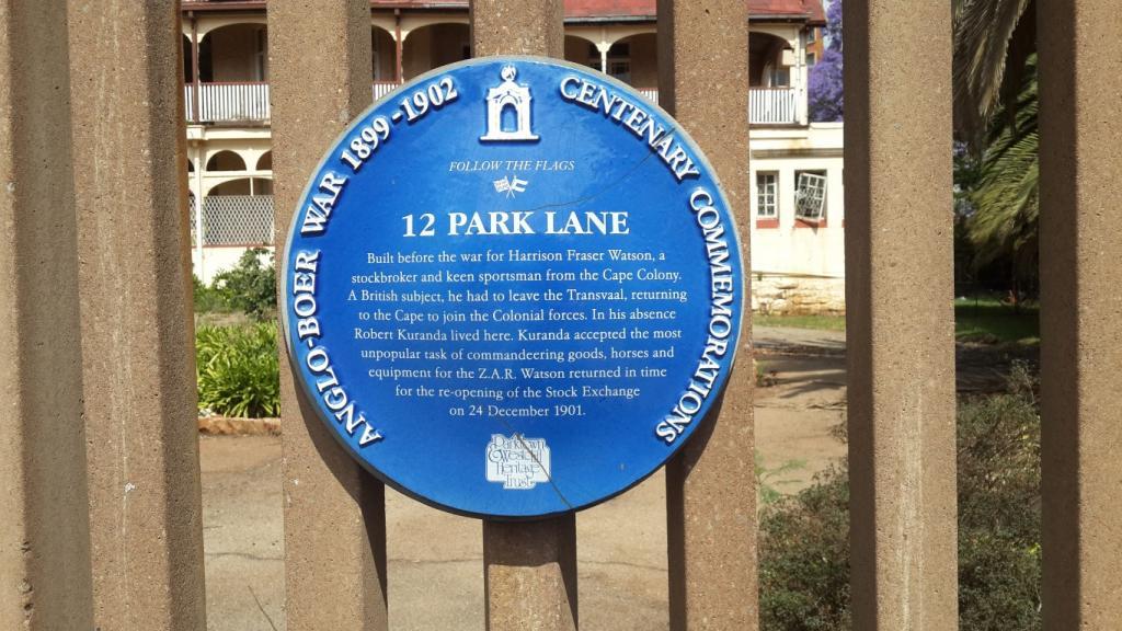 12 Park Lane Blue Plaque - Heritage Portal - 2016